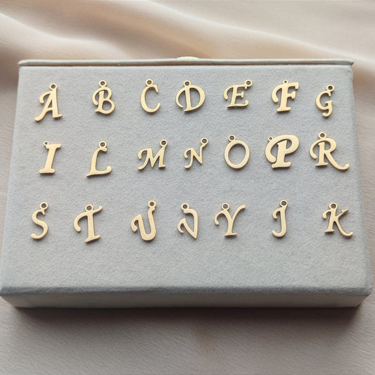 Ciondolo lettera gold