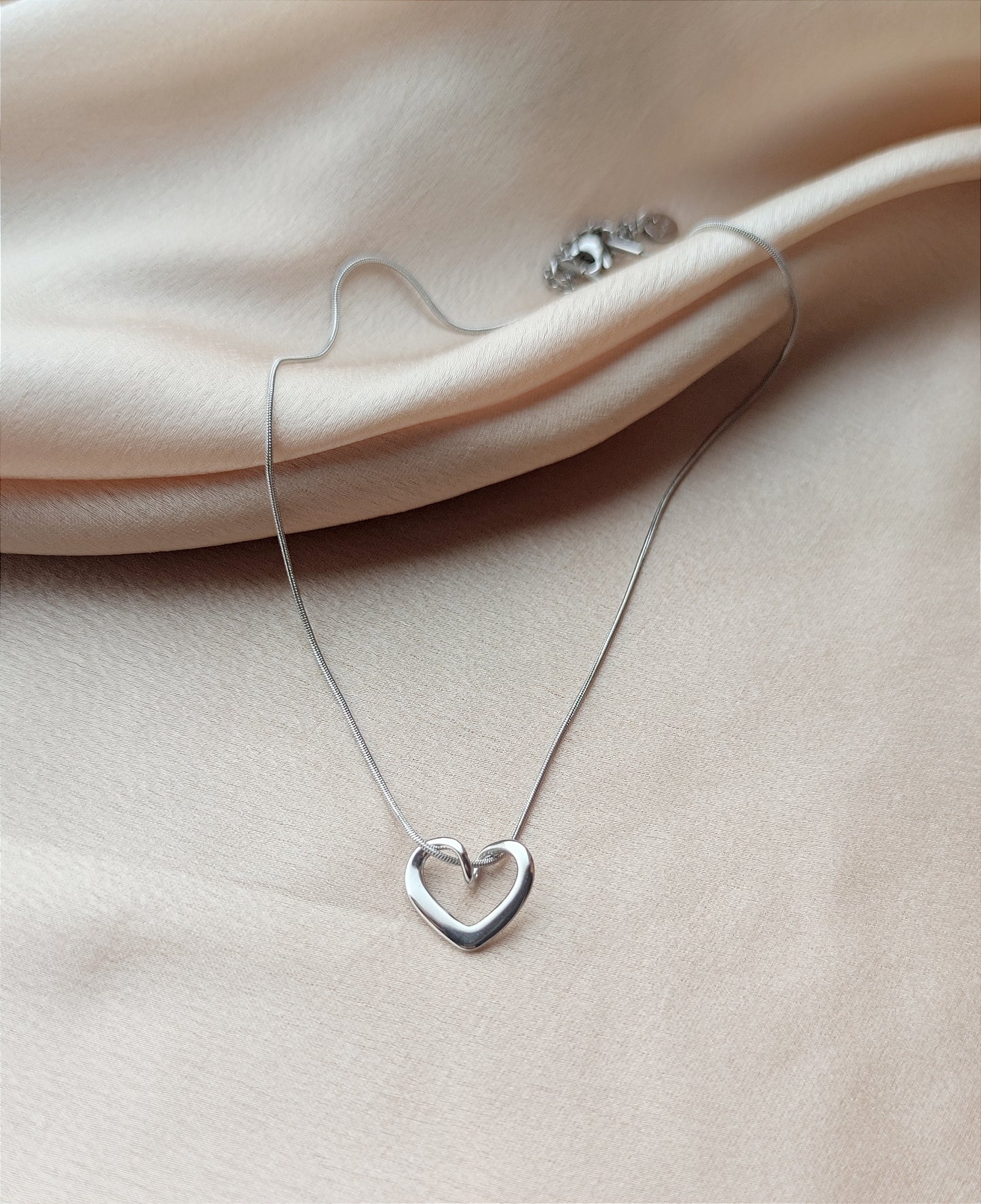 Collana cuore vuoto silver