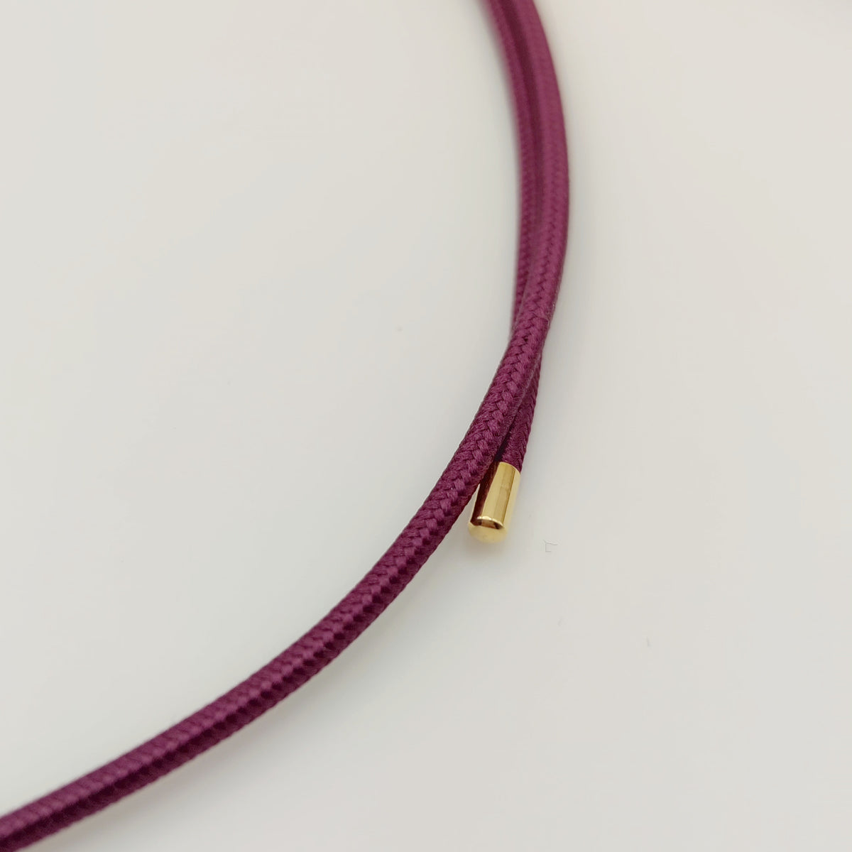 Choker calamita viola