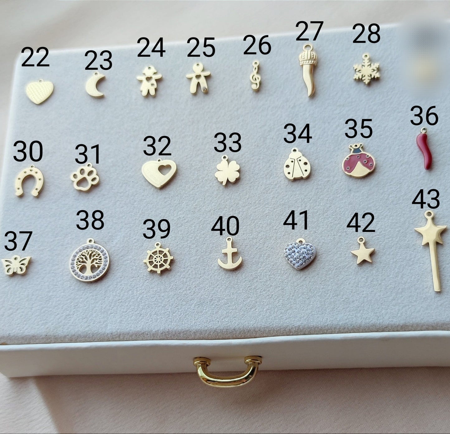 Orecchini cerchietto charm PERSONALIZZABILI