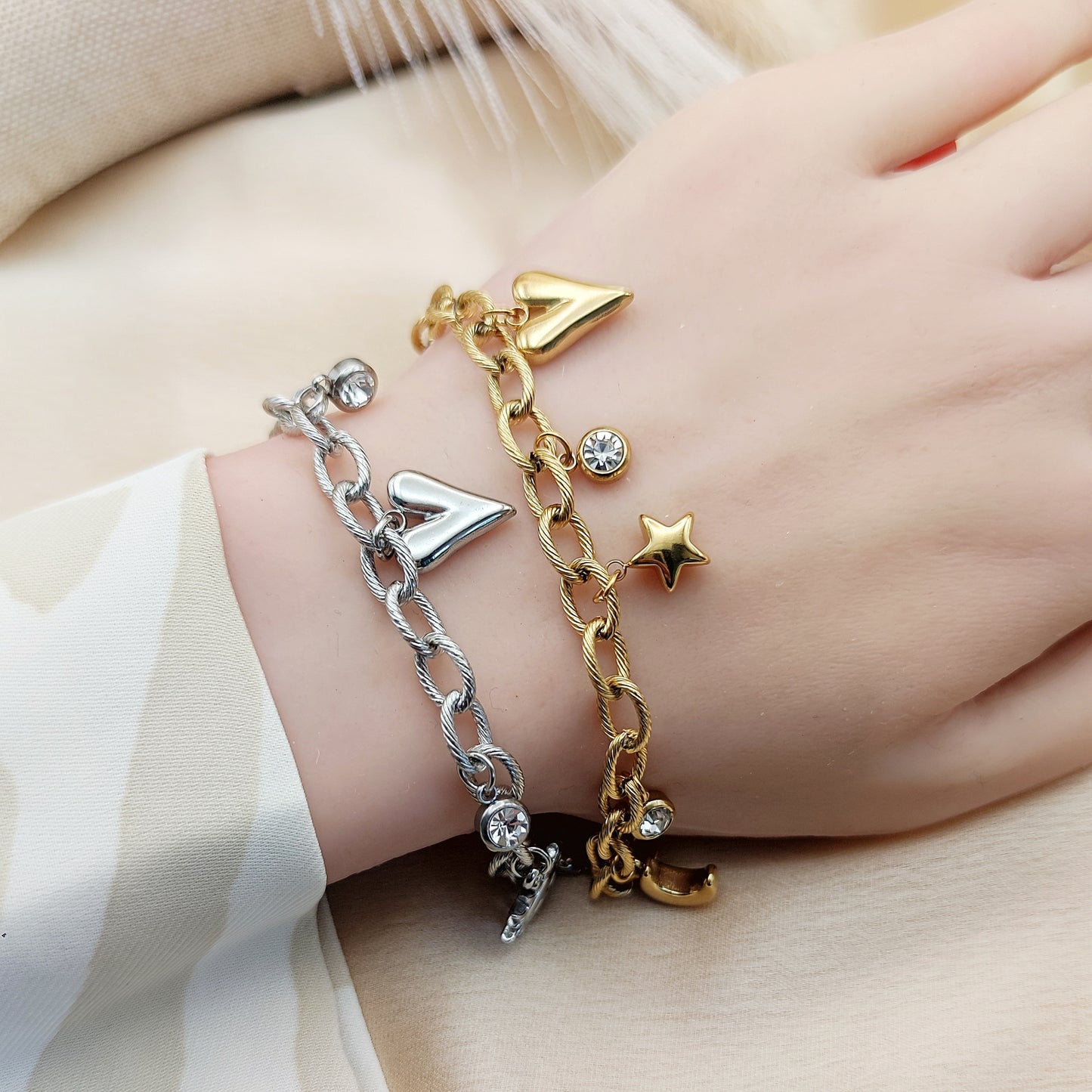 Bracciale cuore slim multicharms gold