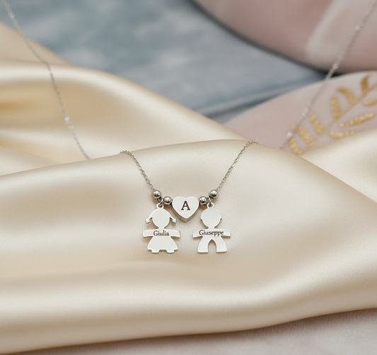 collana due bebè con cuore centrale PERSONALIZZABILE