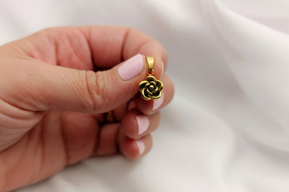 Ciondolo rosa acciao