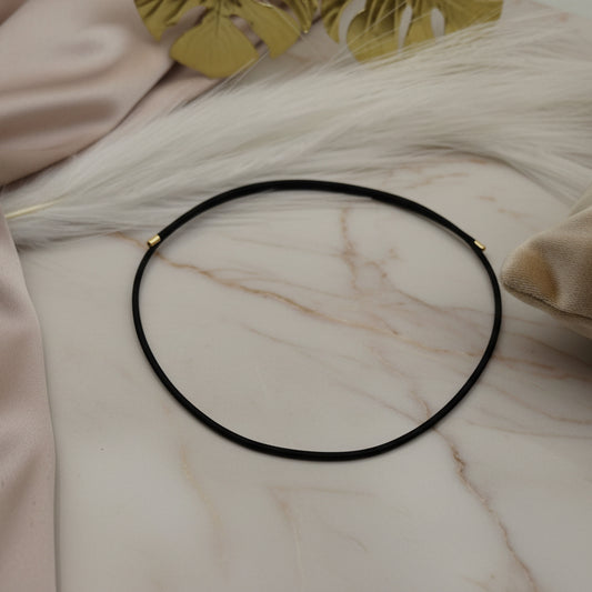 Choker calamita nero