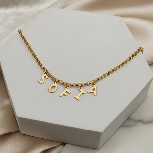 Collana con letterine lucide gold PERSONALIZZABILE a partire da €15,90