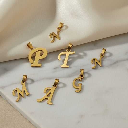 Ciondolo lettera gold