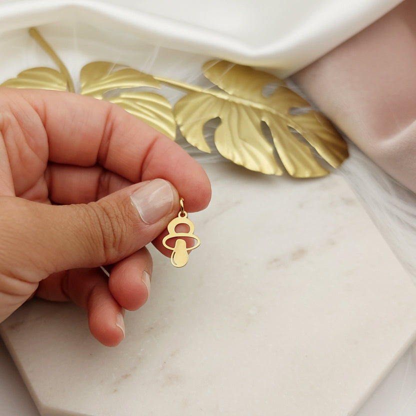 Charm ciuccio gold