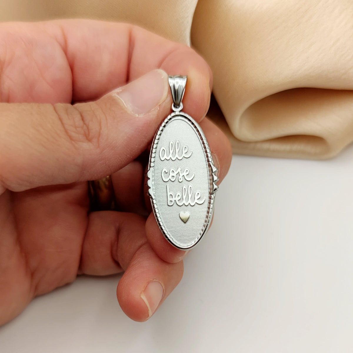 Ciondolo ovale intarsiato alle cose belle silver