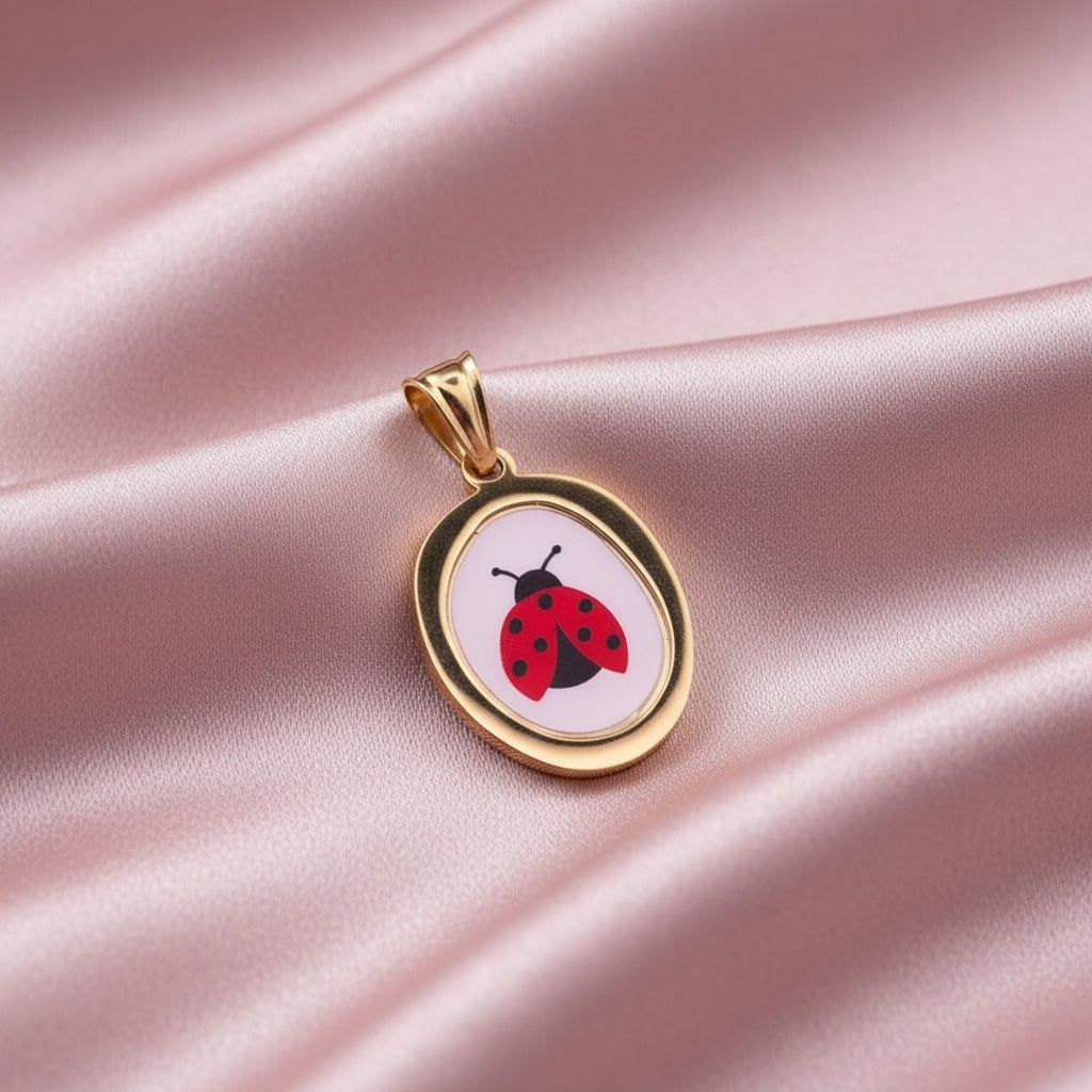 Ciondolo coccinella cornice gold  PERSONALIZZABILE