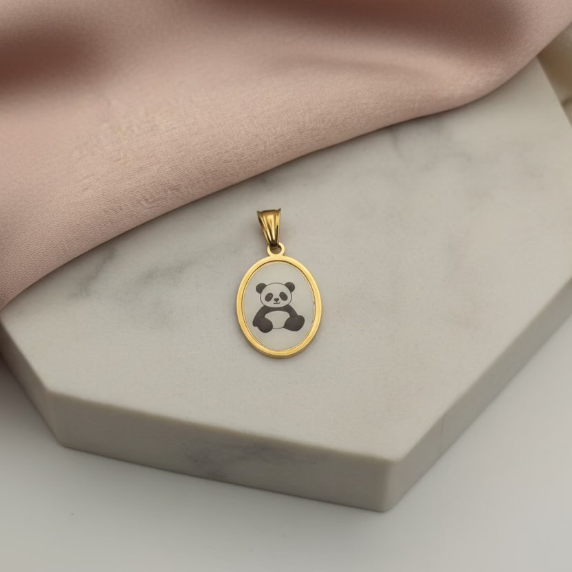 Ciondolo ovale panda