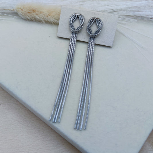 Orecchini nodo cascata silver