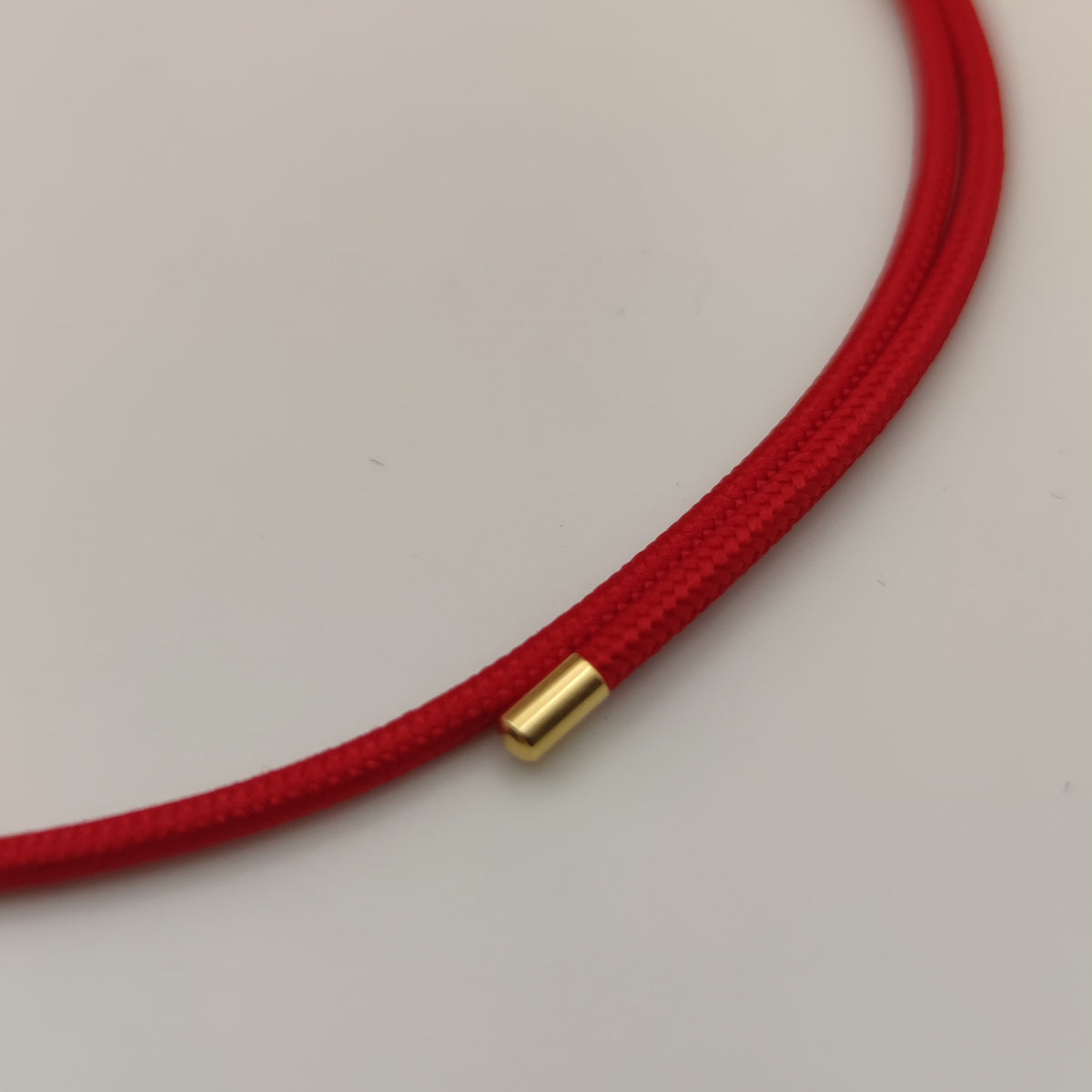 Choker calamita rosso