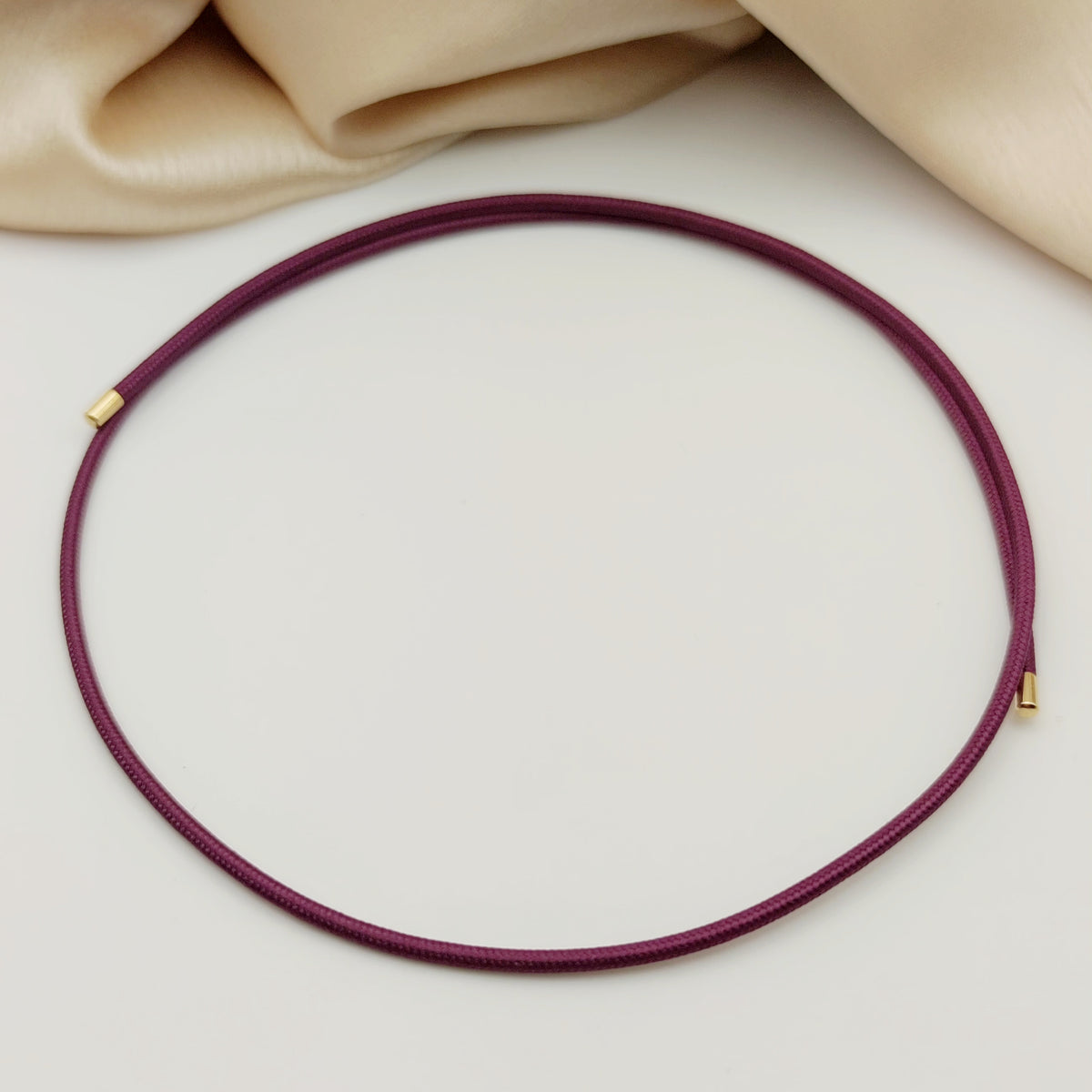 Choker calamita viola
