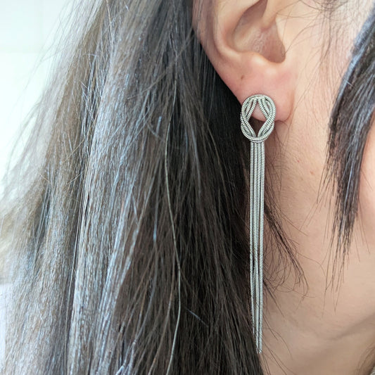 Orecchini nodo cascata silver