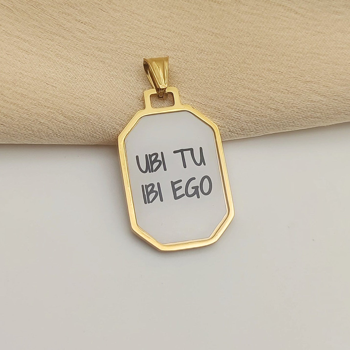 Ciondolo cornice ubi tu ibi ego
