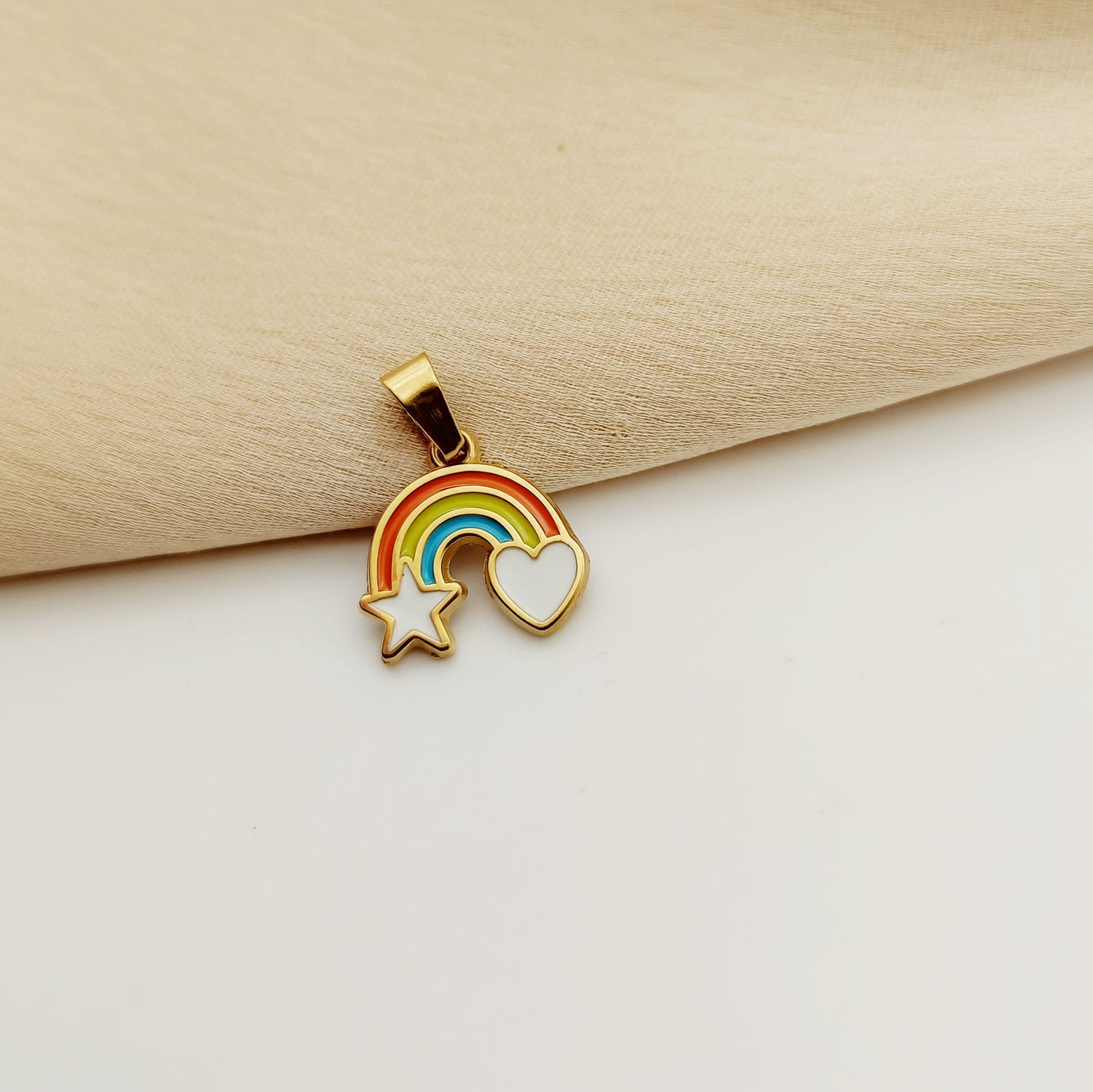 Ciondolo arcobaleno stella e cuore